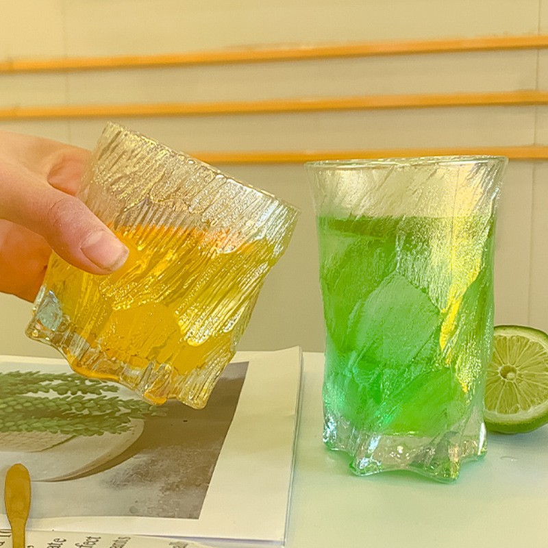 Мұзды кристалды шырын кесе